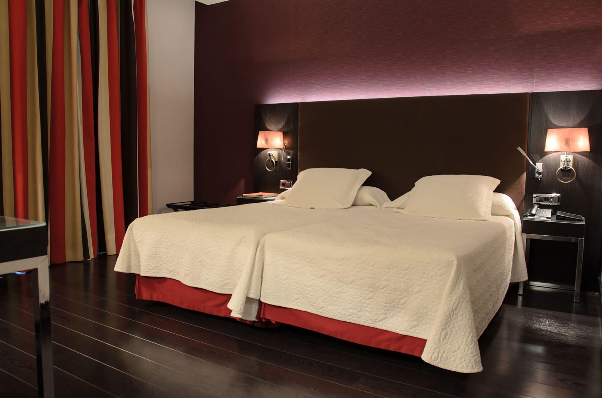 Hotel Boutique Gareus Вальядолид Экстерьер фото